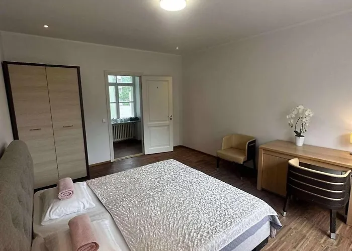 Private 5 Min Walk From Old Town Ταλίν